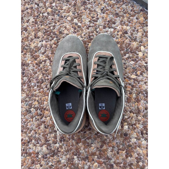 Nike LEBRON 20 'OLIVE GREEN’ - Picture 3 of 7